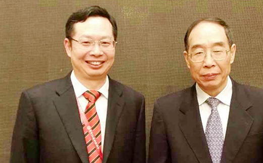 2014年5月福建省委书记尤权与8868在线官网登录平台 - 8868网页版登录集团董事长苏庆灿亲切合影