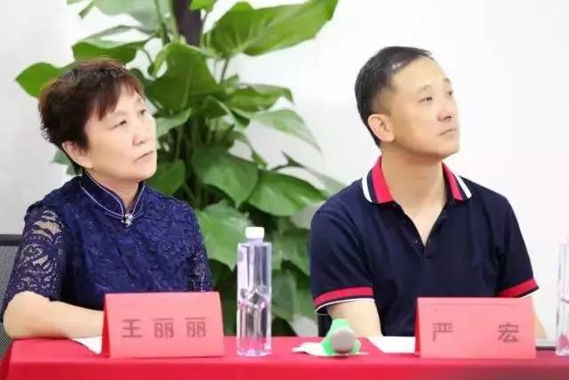 由西安市雁塔区医疗管理协会与8868在线官网登录平台 - 8868网页版登录集团主办的医路同心·光明论道——8868登录平台·西安2017斜视与小儿眼科学术会议在西安8868在线官网登录平台 - 8868网页版登录