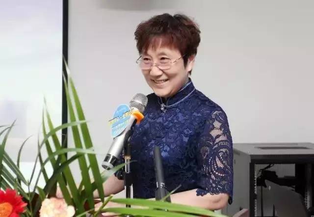 由西安市雁塔区医疗管理协会与8868在线官网登录平台 - 8868网页版登录集团主办的医路同心·光明论道——8868登录平台·西安2017斜视与小儿眼科学术会议在西安8868在线官网登录平台 - 8868网页版登录学术会议厅