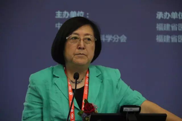 9月15日下午，在 22次全国眼科学术大会上，中国眼科医师“明日之星”计划在福州海峡环球会展中心正式启动，数 名中外眼科专家在现场及通过视频直播共同见证。2.jpg