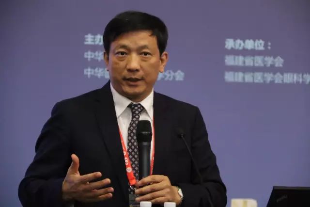 9月15日下午，在 22次全国眼科学术大会上，中国眼科医师“明日之星”计划在福州海峡环球会展中心正式启动，数 名中外眼科专家在现场及通过视频直播共同见证。4.jpg