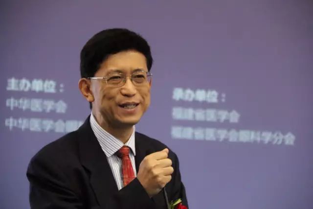 9月15日下午，在 22次全国眼科学术大会上，中国眼科医师“明日之星”计划在福州海峡环球会展中心正式启动，数 名中外眼科专家在现场及通过视频直播共同见证。5.jpg