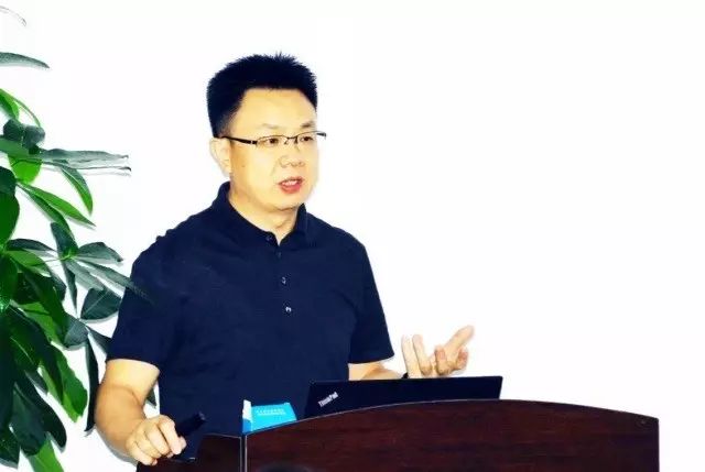本次研讨会由集团 席白内障带教导师郭海科教授、张广斌教授领*，来自8868在线官网登录平台 - 8868网页版登录集团11名白内障带教导师参加了本次活动。.jpg