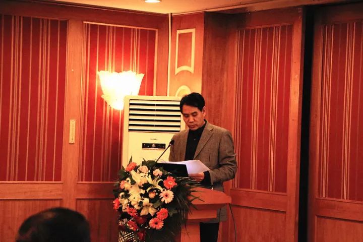 11月17日，宜昌8868在线官网登录平台 - 8868网页版登录 举办了“2017斜视与小儿眼科学术交流会”。本次交流会旨在进一步保护青少儿视力，为宜昌斜视与小儿眼科领域的临床工作者及其他相关人员搭建了相互交流的平台。进一步提升青少儿眼科医疗知识水平和 水平，推动中国青少儿视觉健康，让每个孩子都拥有一双健康明亮的眼睛。7.jpg