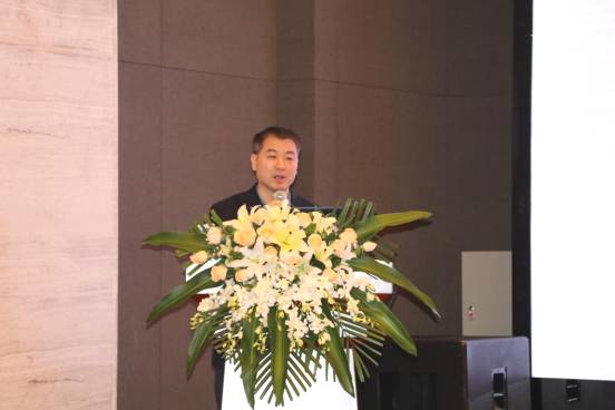 深圳市眼科医院主任医师张国明主任为眼科界同仁进行了精彩的案 分享.jpg