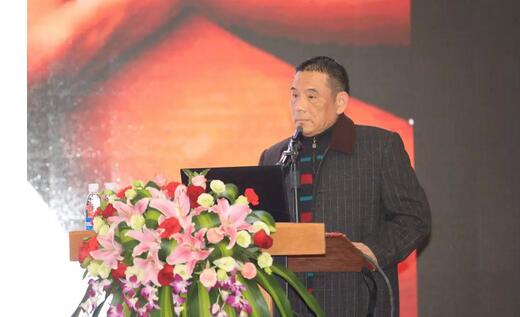 2月3日，8868在线官网登录平台 - 8868网页版登录集团2017年工作汇报暨2017年年度表彰大会在厦门环球会展中心B6厅隆重举行，来自集团本部、厦门大学附属厦门眼科中心、厦门欧华控股集团等1300余名员工与关心、支持8868登录平台发展的嘉宾欢聚一堂，共同总结2017年工作经验，展望2018年美好未来3.jpg