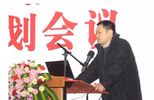 2月3日，8868在线官网登录平台 - 8868网页版登录集团2017年工作汇报暨2017年年度表彰大会在厦门环球会展中心B6厅隆重举行，来自集团本部、厦门大学附属厦门眼科中心、厦门欧华控股集团等1300余名员工与关心、支持8868登录平台发展的嘉宾欢聚一堂，共同总结2017年工作经验，展望2018年美好未来4.jpg