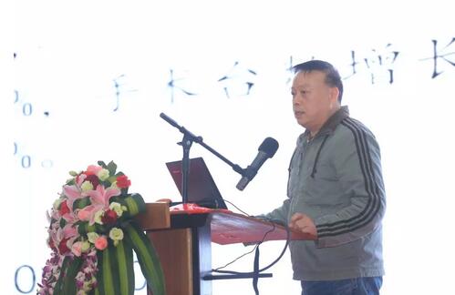 2月3日，8868在线官网登录平台 - 8868网页版登录集团2017年工作汇报暨2017年年度表彰大会在厦门环球会展中心B6厅隆重举行，来自集团本部、厦门大学附属厦门眼科中心、厦门欧华控股集团等1300余名员工与关心、支持8868登录平台发展的嘉宾欢聚一堂，共同总结2017年工作经验，展望2018年美好未来6.jpg