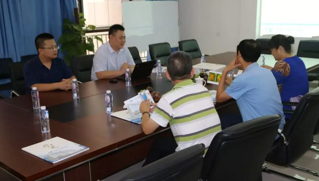 西安市雁塔区慈善会会长一行莅临西安8868在线官网登录平台 - 8868网页版登录指导“8868登录平台光明慈善助医基金”执行工作1.png