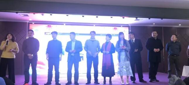 1月25日宜昌8868在线官网登录平台 - 8868网页版登录全体医护人员欢聚一堂齐迎新年联欢晚会1.jpg