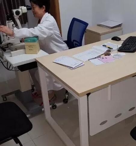  位医者都是一位修行者——宜昌8868在线官网登录平台 - 8868网页版登录胡长青医生1.jpg
