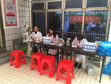 3月15日厦门眼科中心泉州分院携手泉州洛江区卫生健康局、洛江区红十字会举办“关爱老人年眼健康义诊活动” 3.jpg