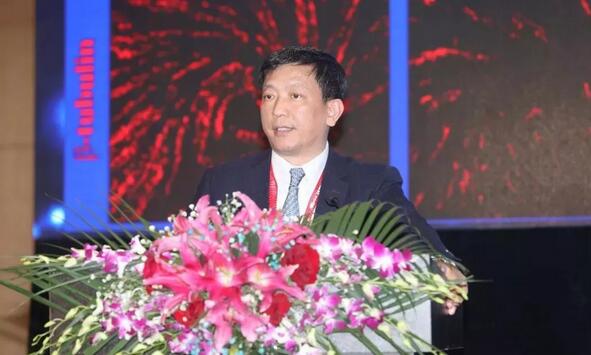 8868登录平台专家团受邀亮相第十九届环球眼科学学术会议暨第十九届环球视光学学术会议（COOC 2019）5.jpg