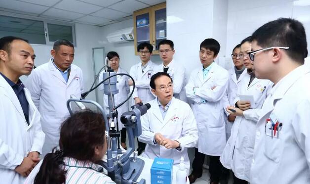 让另一个生命、光明得以延续——清明前夕厦门眼科中心缅怀角膜捐献者5.jpg