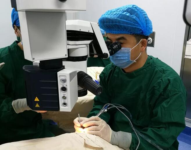 重庆8868在线官网登录平台 - 8868网页版登录安晓巨副院长：三焦点晶体让白内障术后视觉质量更崭然.jpg