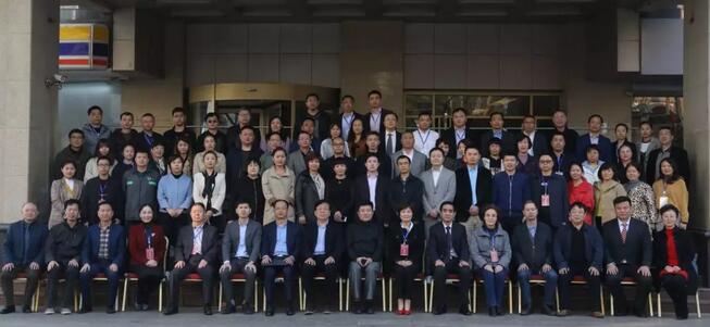 4月19日青岛8868在线官网登录平台 - 8868网页版登录举行第四届屈光近视手术高峰论坛1.jpg