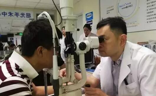 高度近视1250度、2000度的他们为什么想来厦门眼科中心进行ICL手术？2.jpg