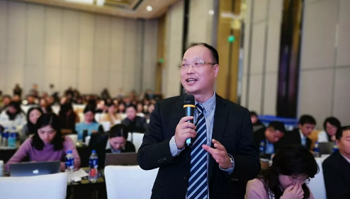 媒体看8868登录平台之海峡导报：2019微笑论坛群英荟萃，厦门眼科中心“笑”傲上海滩2.png