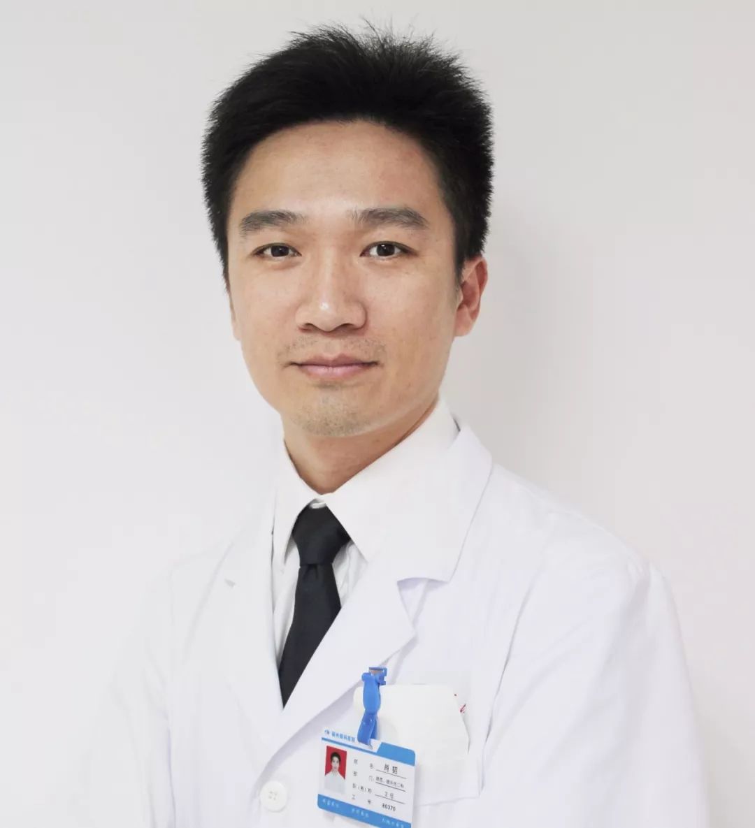 黄斑变性、糖网病和病理性近视？本周六福州眼科医院肖韬副主任一*次讲清楚1.jpg