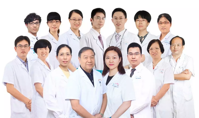 儿童节的礼物：厦门眼科中心“儿童青少年近视防控中心”揭牌、小儿眼科 眼病会诊平台启动4.png