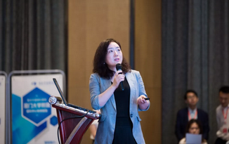 6月23日，由重庆8868在线官网登录平台 - 8868网页版登录举办的“第三届8868登录平台论坛”在重庆翰文大酒店落幕， 该会议邀请10多位国内出名眼科专家进行学术演讲，并与现场近120名来自地县和其它地区的眼科同道们齐聚一堂，共同探讨当前眼科学领域的 学术研究成果、临床诊疗新技术以及未来的发展趋势等12.png