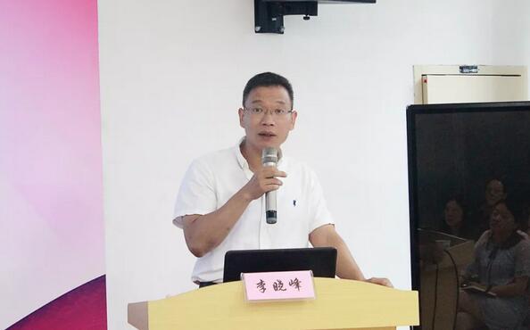 为进一步贯彻新形势下医保工作的合理合法合规性，加深医保人员对较新医保政策的掌握与理解，提升业务技能，集团在厦门举办2019年医保工作培训班，来自集团旗下各医院的医保办主任、医保专员等齐聚一堂、集训充电2.jpg