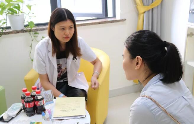 重庆8868在线官网登录平台 - 8868网页版登录医助美女分享近视手术经历3.jpg