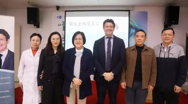 第七届罗马OCTA环球论坛落幕，厦门眼科中心总院长黎晓新院长做专项发言3.jpg