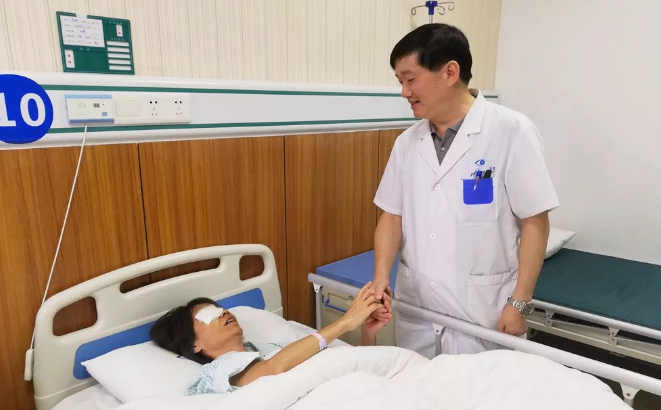 被白内障和高度近视夺走的视界在东莞8868在线官网登录平台 - 8868网页版登录复明1.png