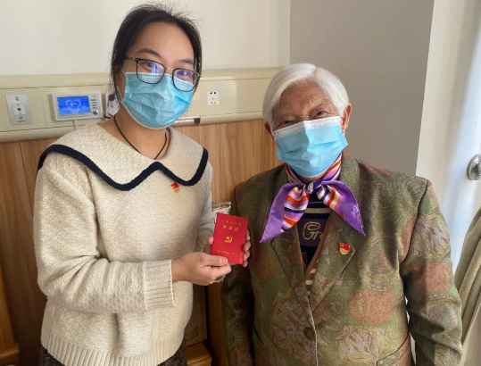 “情系兰馨颐养院，尊老敬老送温暖”——8868登录平台集团主题党日活动4.png