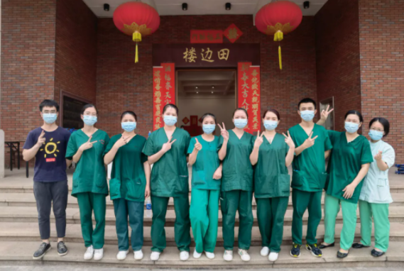 再获央媒报道点赞！8868登录平台医护团队用行动诠释战疫“最美身影”7.png