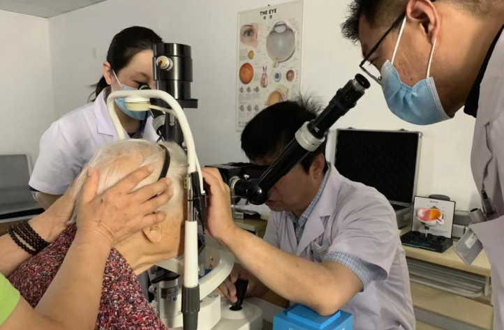 两手抓，两不误！郑州8868在线官网登录平台 - 8868网页版登录疫情期间诊疗正常进行1.png