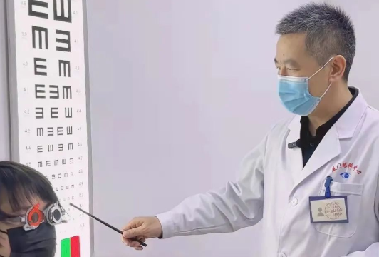 厦门眼科中心又引进了一位出名屈光近视手术医生：刘才远 教授4.png