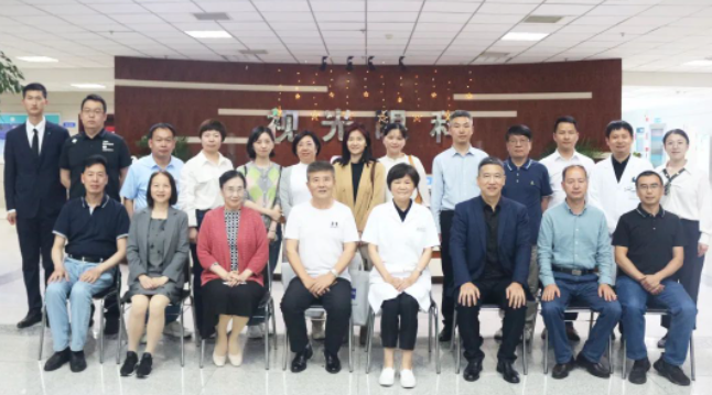 8868在线官网登录平台 - 8868网页版登录集团第一期全飞秒高级培训班在郑州视光眼科医院成功举办！1.png
