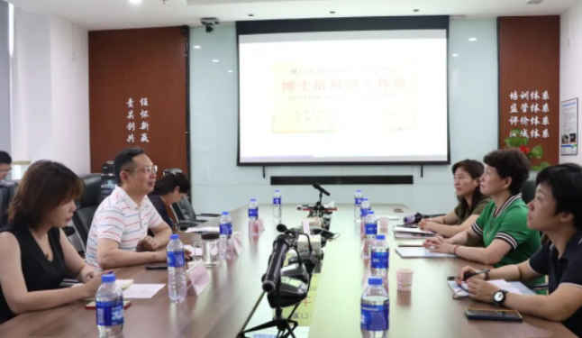 厦门市总工会党组成员、二级巡视员陈幼萍走访厦门眼科中心1.png