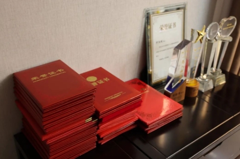 厦门眼科中心修阳晖博士带领团队斩获2项殊荣！5.png
