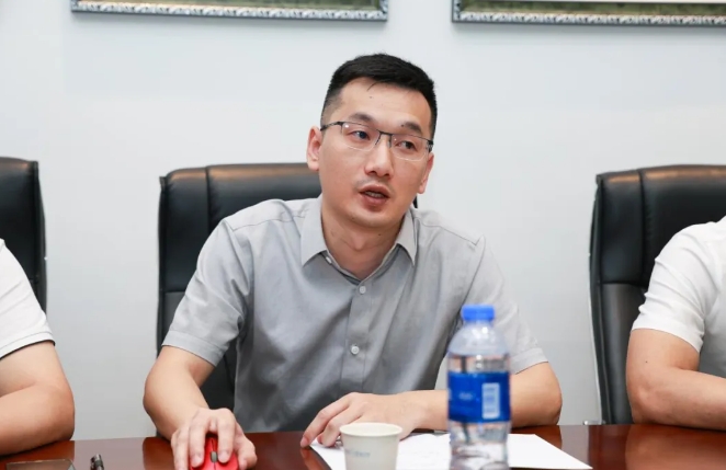 点滴爱心，点亮光明!中国华侨公益基金会领导莅临8868登录平台调研指导4.png